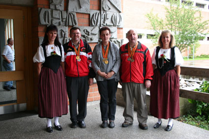 300m Sturmgewehr 90/Karabiner: 2. WÃ¤gli Felix ML, 1. Wymann Eva OA, 3. Stucki Max ET